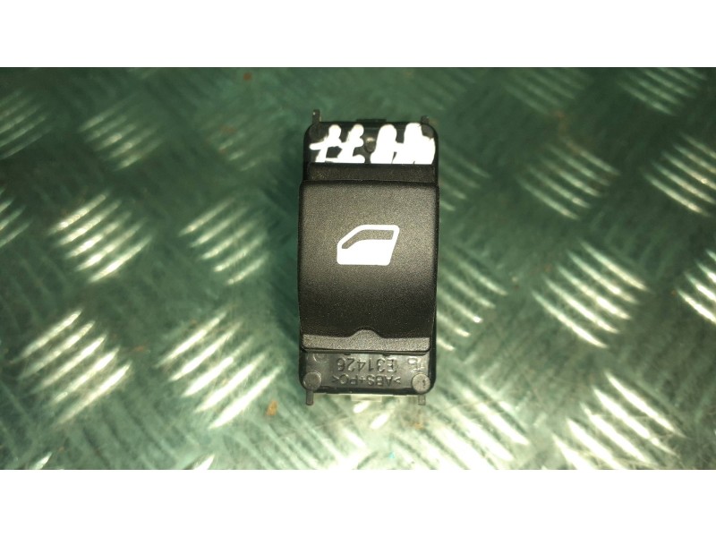 Recambio de mando elevalunas trasero izquierdo para peugeot 308 referencia OEM IAM 96762292ZD  