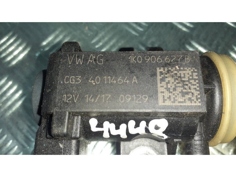 Recambio de valvula aire adicional para volkswagen golf vii lim. referencia OEM IAM 04L131051F 1K0906627B 