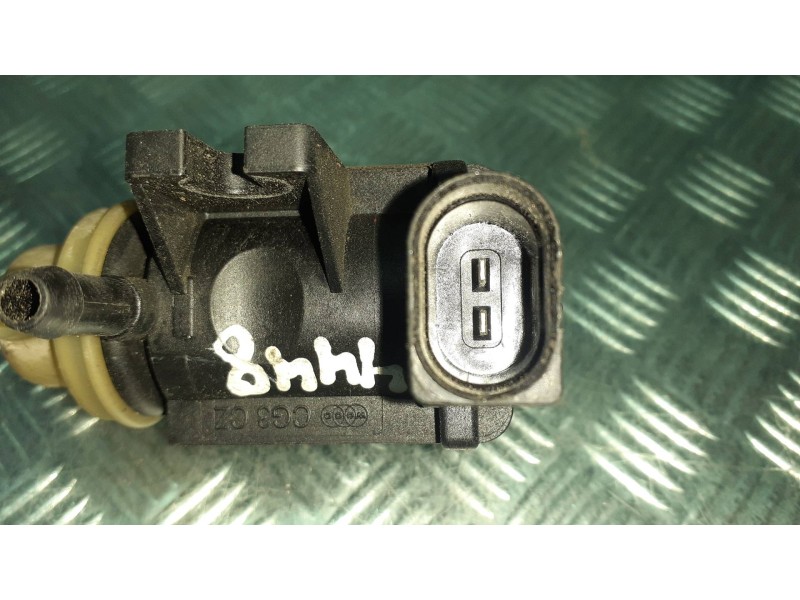 Recambio de valvula aire adicional para volkswagen golf vii lim. referencia OEM IAM 04L131051F 1K0906627B 