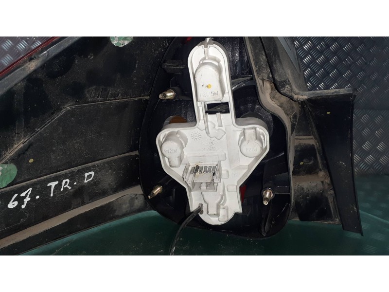 Recambio de piloto trasero derecho para renault megane ii classic berlina referencia OEM IAM   6 PINES