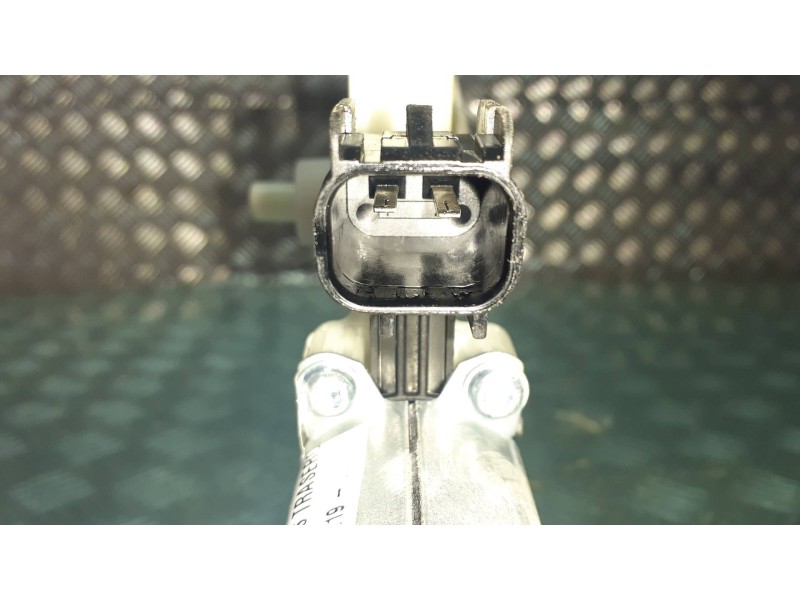 Recambio de motor elevalunas trasero izquierdo para ford puma referencia OEM IAM A75656113 00147017830405 FOMOCO