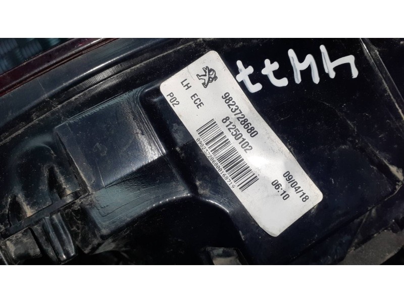 Recambio de piloto trasero izquierdo para peugeot 308 referencia OEM IAM 9823728680 81250102 