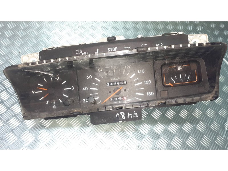 Recambio de cuadro instrumentos para peugeot 205 berlina referencia OEM IAM 21030501 9628305480 
