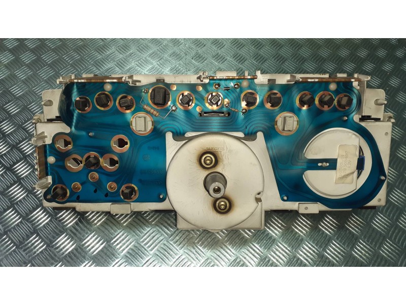 Recambio de cuadro instrumentos para peugeot 205 berlina referencia OEM IAM 21030501 9628305480 