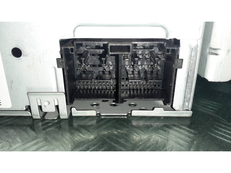 Recambio de sistema audio / radio cd para ford puma referencia OEM IAM 10R0516366 H1BT18K810LNR 