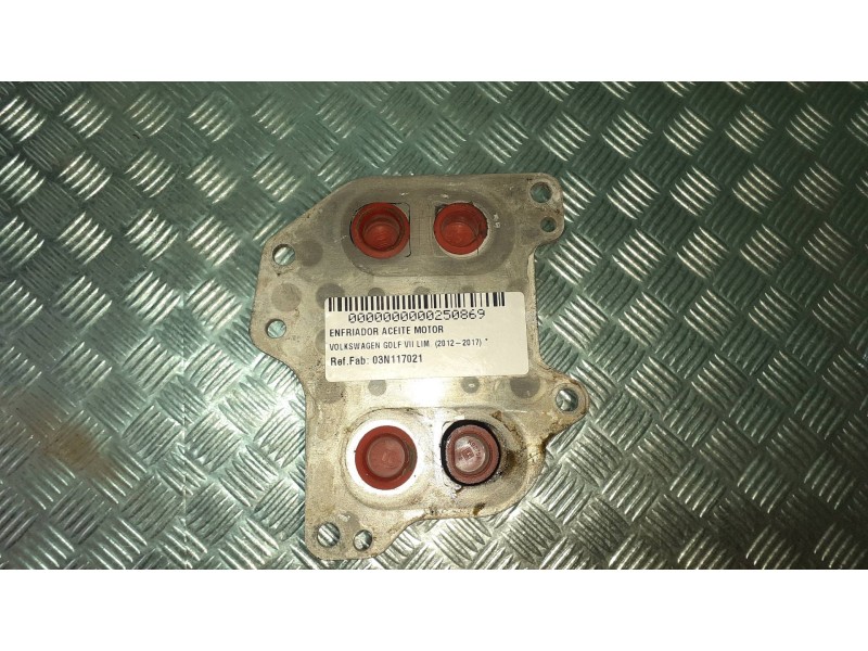 Recambio de enfriador aceite motor para volkswagen golf vii lim. referencia OEM IAM 03N117021  