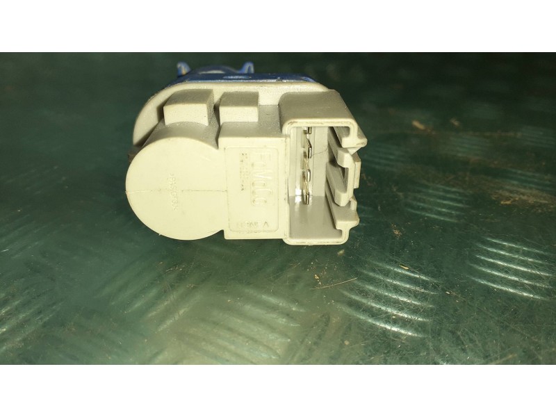 Recambio de interruptor para ford puma referencia OEM IAM 8T4T9G854AA  