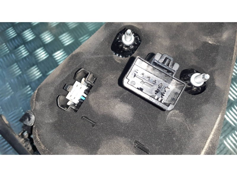 Recambio de piloto trasero izquierdo interior para volkswagen golf vii lim. referencia OEM IAM 5G0945093AG A055364 