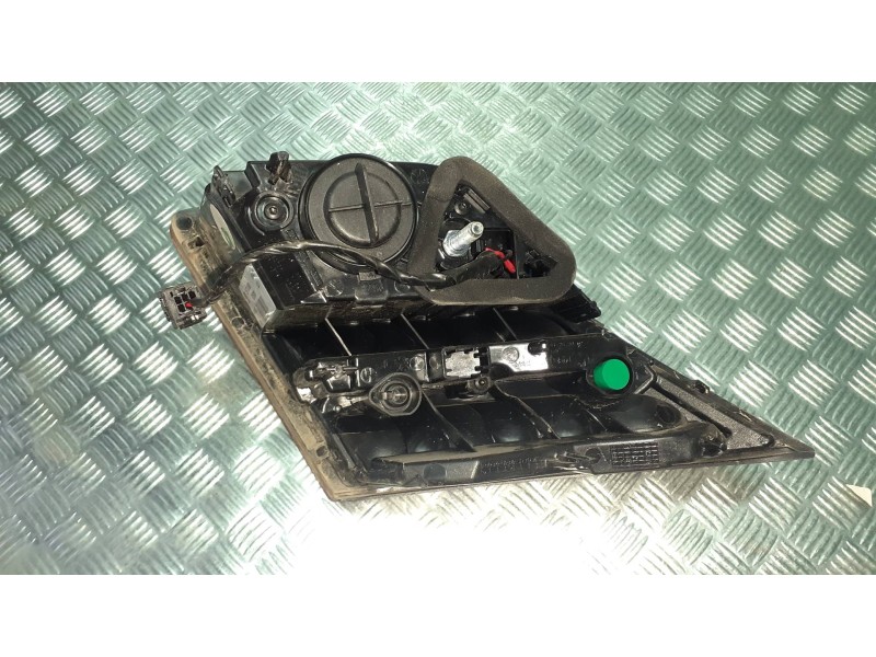 Recambio de piloto trasero izquierdo interior para peugeot 308 referencia OEM IAM 9677818380  