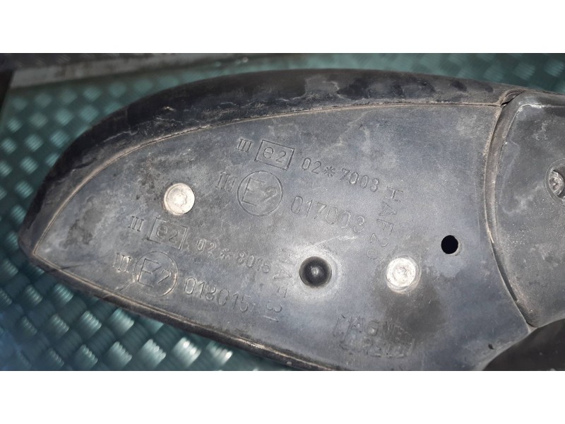 Recambio de retrovisor derecho para peugeot 206 berlina xs referencia OEM IAM 017003  ELECTRICO
