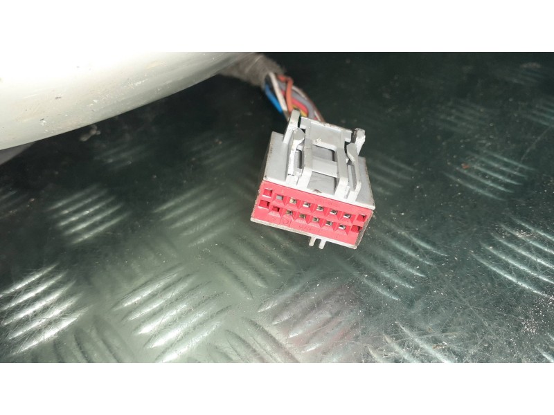 Recambio de retrovisor izquierdo para ford puma referencia OEM IAM 970201LH 048814 ELECTRICO