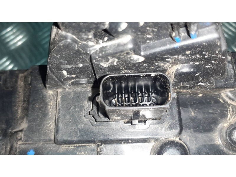 Recambio de cerradura puerta delantera derecha para ford puma referencia OEM IAM L1TBR22152AB 4710418901 40724185