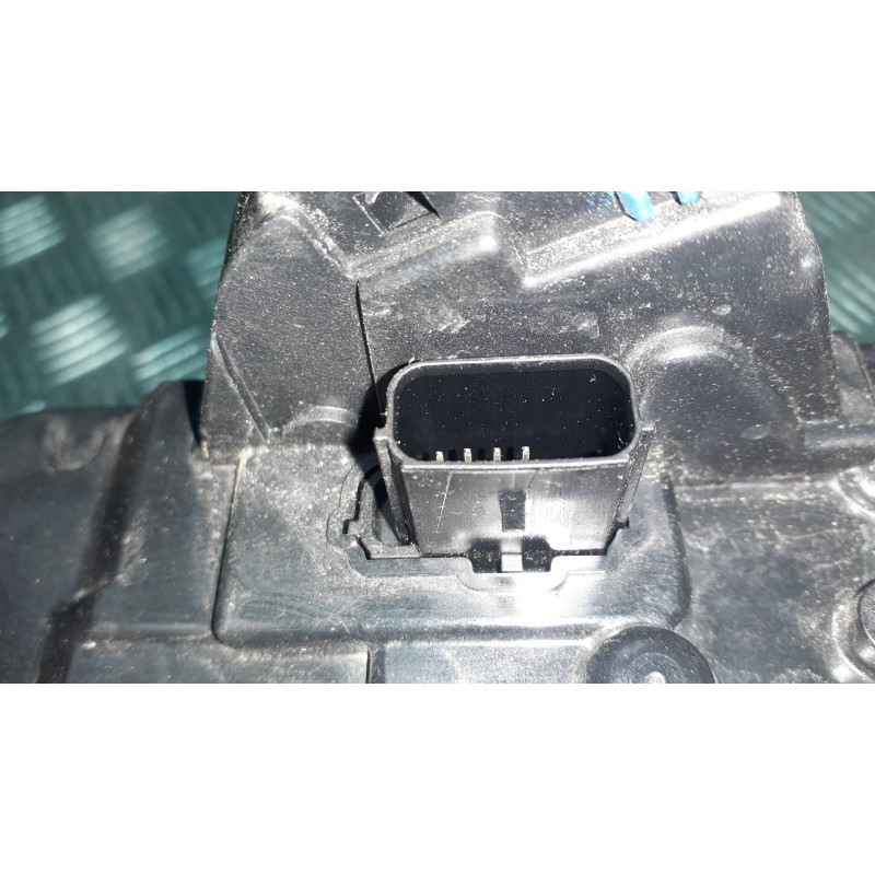 Recambio de cerradura puerta trasera derecha para ford puma referencia OEM IAM H1BAA26412CE CONECTOR 4 PINES ELECTRICA