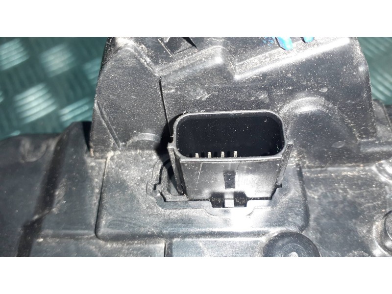 Recambio de cerradura puerta trasera derecha para ford puma referencia OEM IAM H1BAA26412CE CONECTOR 4 PINES ELECTRICA