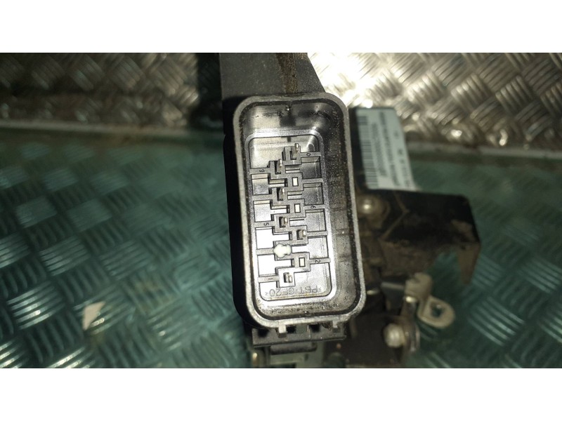 Recambio de cerradura puerta delantera izquierda para ford focus lim. (cb4) referencia OEM IAM 3M5AR21813ET 924033100 41714112