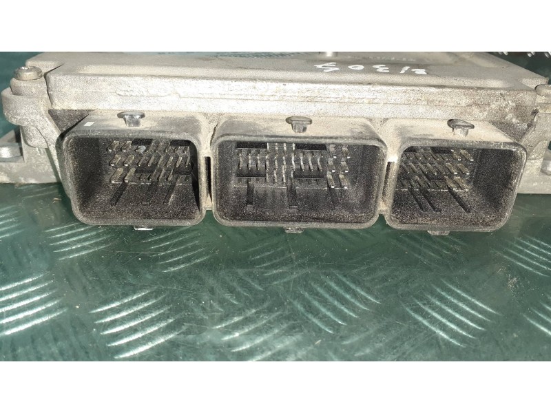 Recambio de centralita motor uce para peugeot 206 berlina xs referencia OEM IAM 9657429680 9647498180 MAGNETI MARELLI