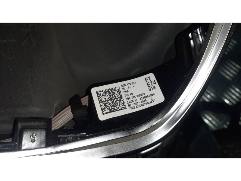 Recambio de volante para volkswagen golf vii lim. referencia OEM IAM 5G0419091 6198400 PIEL