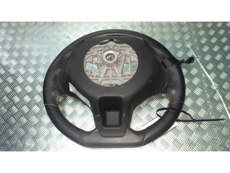 Recambio de volante para peugeot 308 referencia OEM IAM 98084115XU 619138220C PIEL