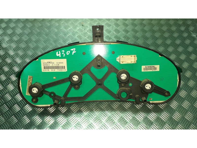 Recambio de cuadro instrumentos para peugeot 206 berlina xs referencia OEM IAM 9656696380 000500610 