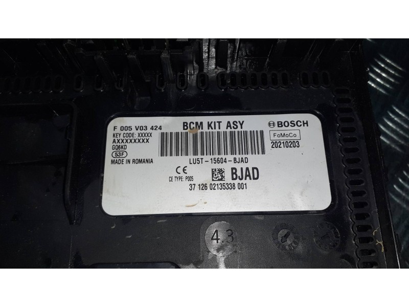 Recambio de caja reles / fusibles para ford puma referencia OEM IAM F005V03424 20210203 LU5T15604BJ4D