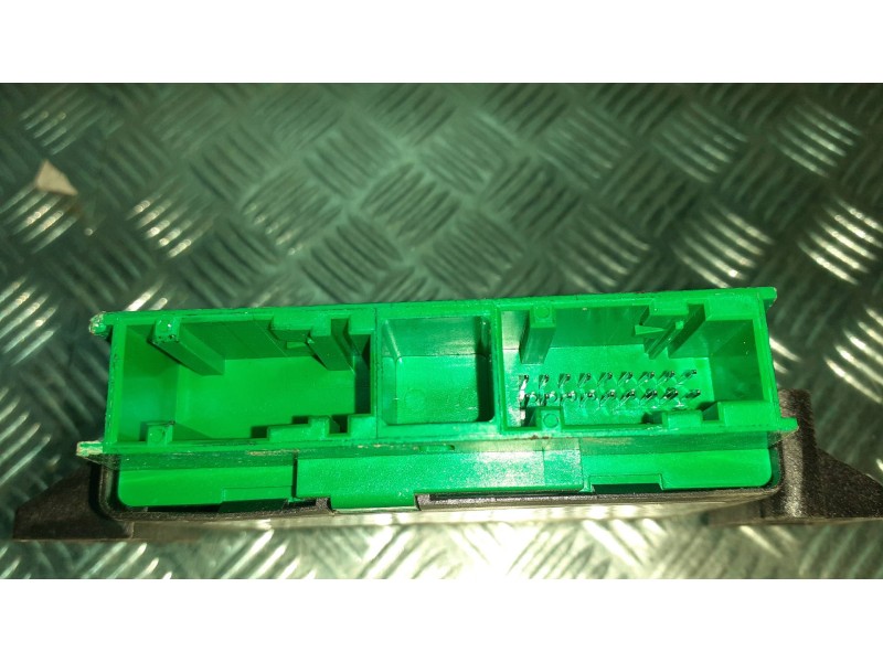 Recambio de modulo electronico para peugeot 308 referencia OEM IAM 0263014165 180326 0038674