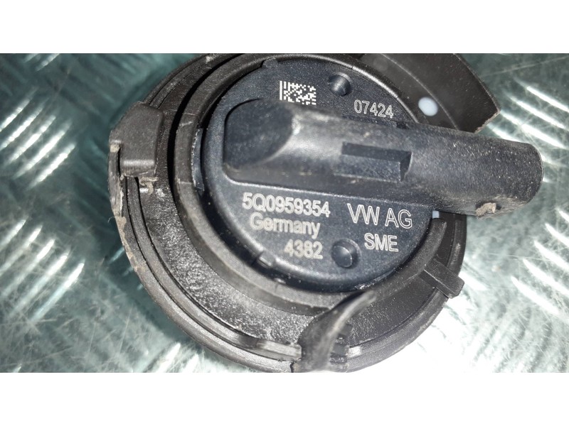 Recambio de sensor para volkswagen golf vii lim. referencia OEM IAM 5Q0959354  