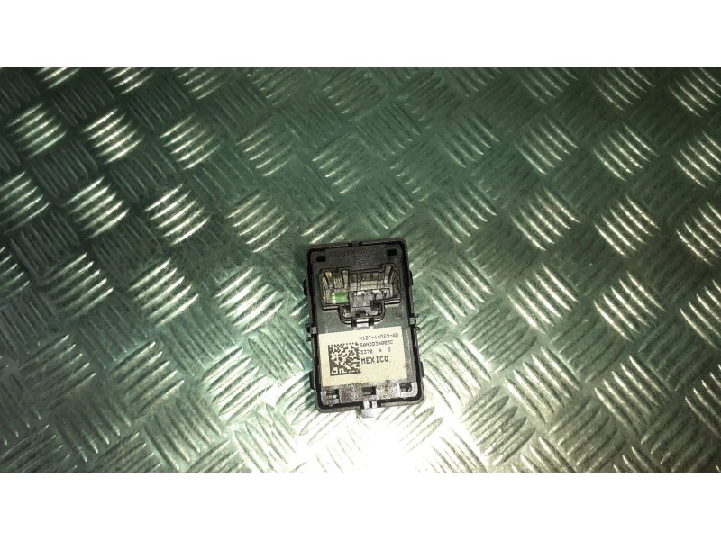 Recambio de mando elevalunas delantero derecho para ford puma referencia OEM IAM H1BT14529AB  