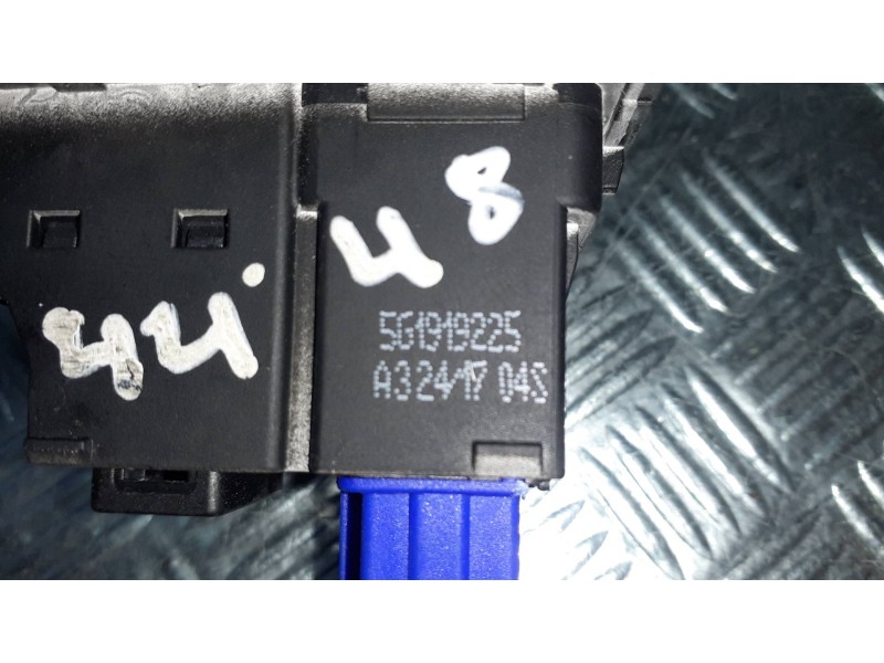 Recambio de warning para volkswagen golf vii lim. referencia OEM IAM 5G1919225  
