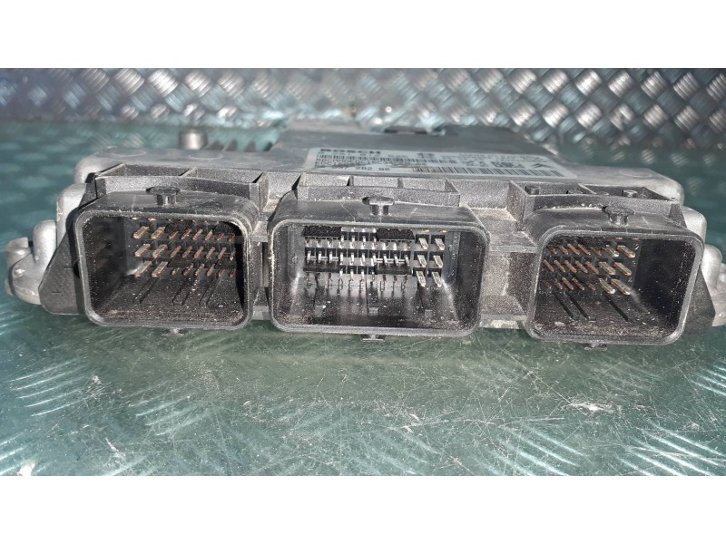 Recambio de centralita motor uce para peugeot 407 referencia OEM IAM 9659728280 0281012625 BOSCH