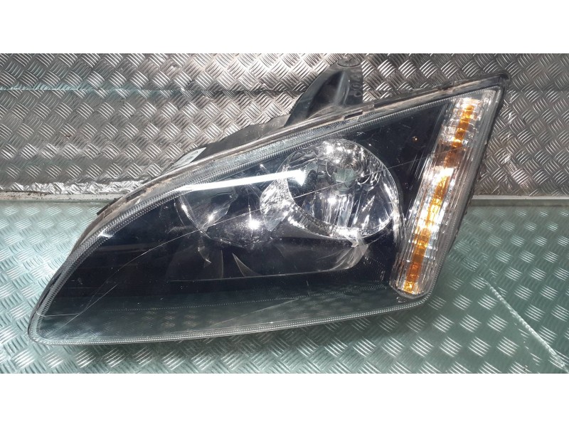 Recambio de faro izquierdo para ford focus berlina (cap) ambiente (d) referencia OEM IAM 4M5113101JD  