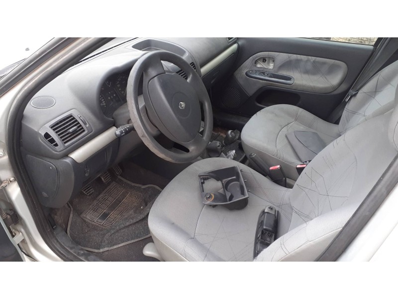 renault clio ii fase ii (b/cb0) del año 2003