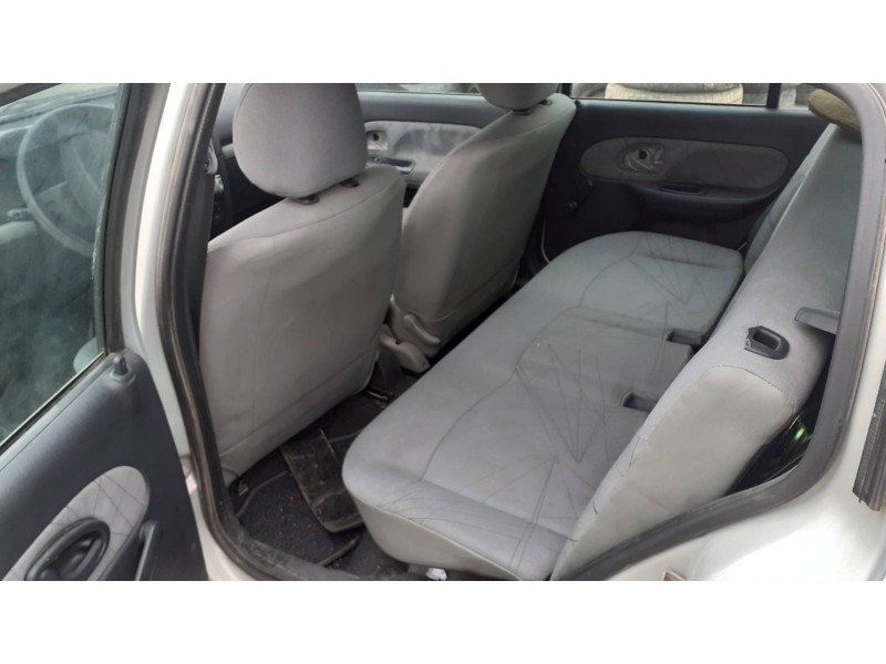 renault clio ii fase ii (b/cb0) del año 2003