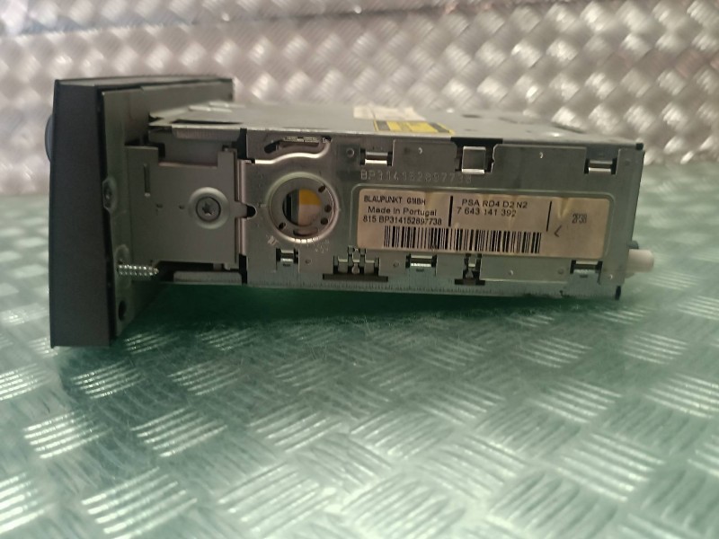 Recambio de sistema audio / radio cd para peugeot 407 referencia OEM IAM 9646871777 7643141392 BLAUPUNKT