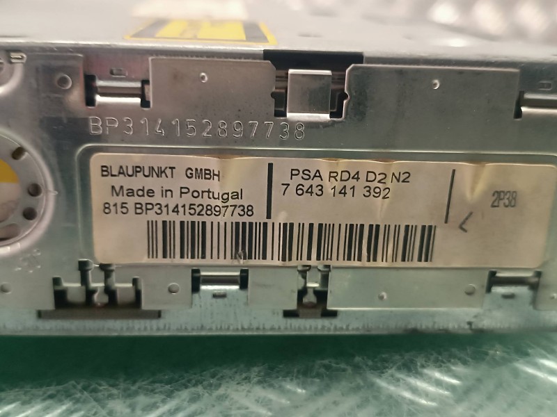 Recambio de sistema audio / radio cd para peugeot 407 referencia OEM IAM 9646871777 7643141392 BLAUPUNKT