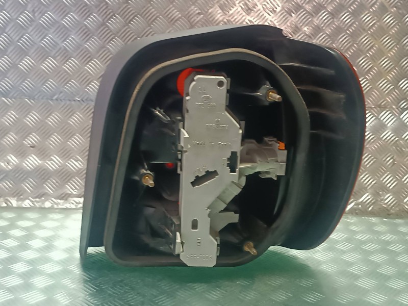 Recambio de piloto trasero izquierdo para volkswagen polo berlina (6n1) air referencia OEM IAM 6N0945095  HELLA