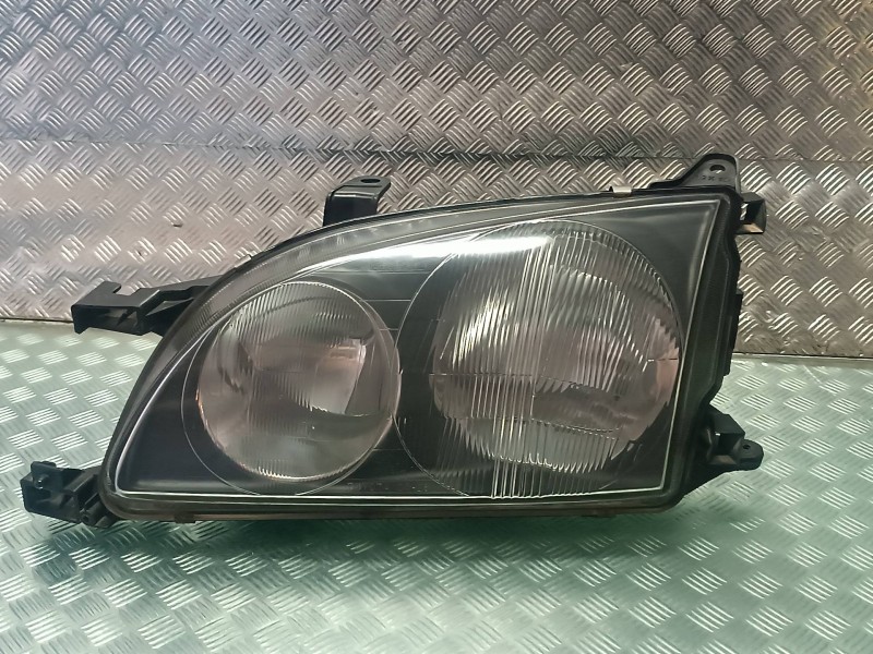 Recambio de faro izquierdo para toyota avensis berlina (t 22) referencia OEM IAM 8115005140  