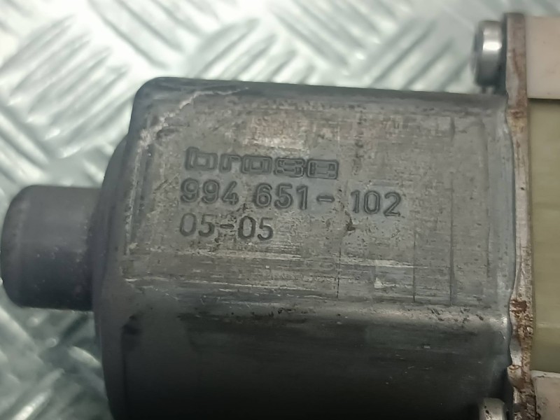 Recambio de motor elevalunas delantero derecho para peugeot 407 referencia OEM IAM 0130822201 1137328127 BOSCH