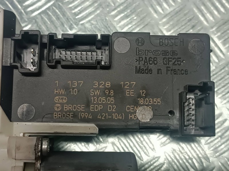 Recambio de motor elevalunas delantero derecho para peugeot 407 referencia OEM IAM 0130822201 1137328127 BOSCH