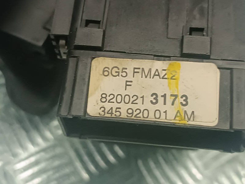 Recambio de mando limpia para dacia logan referencia OEM IAM 8200213173  