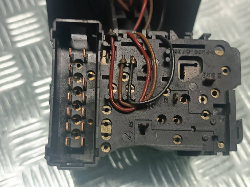 Recambio de mando intermitentes para dacia logan referencia OEM IAM 8200213173  