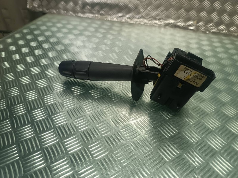 Recambio de mando intermitentes para dacia logan referencia OEM IAM 8200213173  