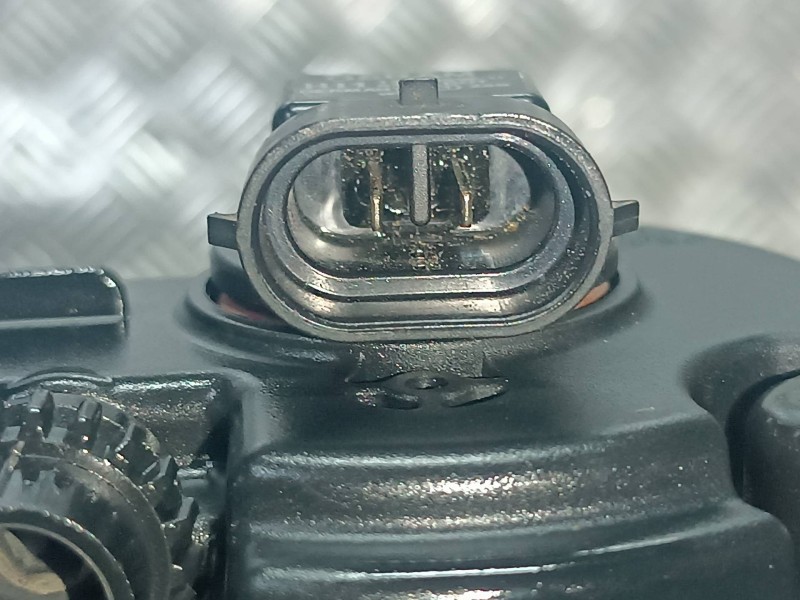 Recambio de faro antiniebla izquierdo para dacia logan referencia OEM IAM 89202503 CONECTOR 2 PINES VALEO