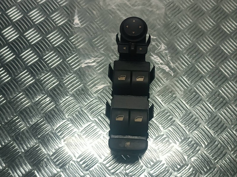 Recambio de mando elevalunas delantero izquierdo para peugeot 407 referencia OEM IAM 96468704XT 53269735 