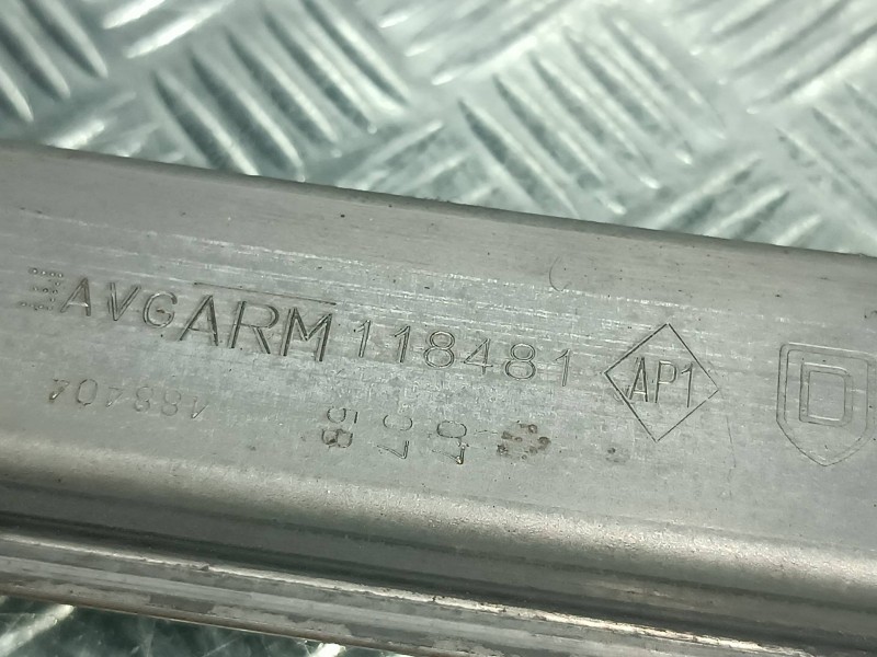 Recambio de elevalunas delantero izquierdo para mazda 3 berlina (bk) referencia OEM IAM 400726D  ELECTRICO