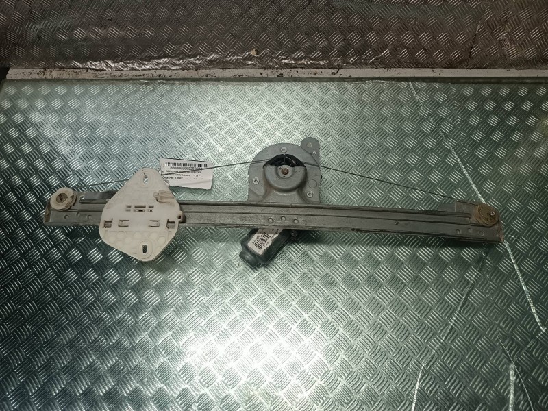 Recambio de elevalunas delantero derecho para dacia logan mcv ambiance referencia OEM IAM 118482 400727D ELECTRICO