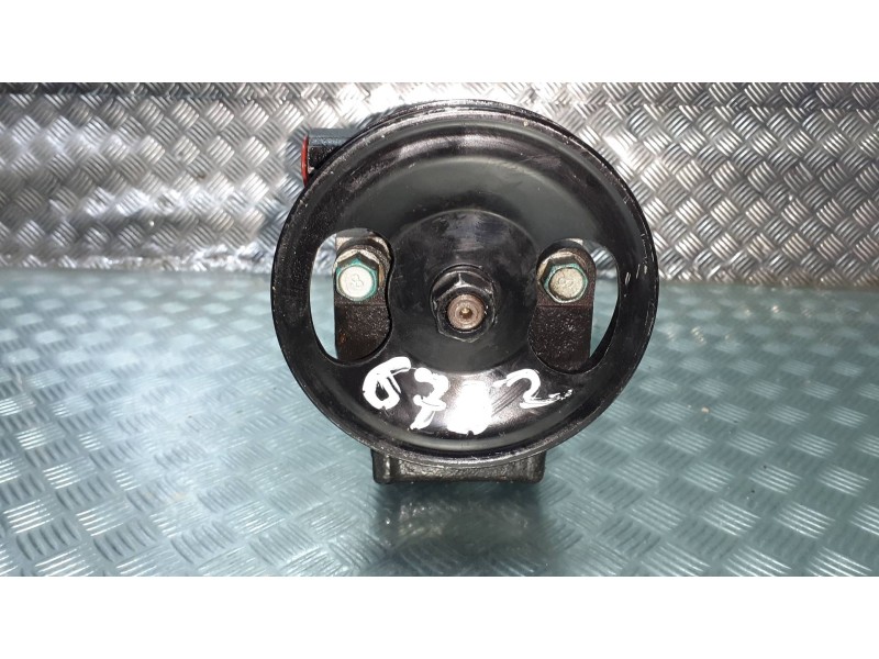 Recambio de bomba direccion para kia carnival referencia OEM IAM   