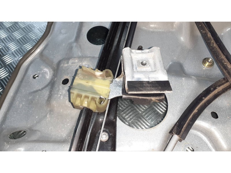 Recambio de elevalunas delantero izquierdo para volkswagen polo (9n3) referencia OEM IAM 6Q4837755 2145251 ELECTRICO