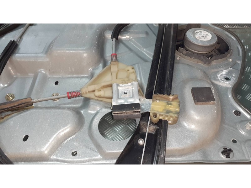 Recambio de elevalunas delantero izquierdo para volkswagen polo (9n3) referencia OEM IAM 6Q4837755 2145251 ELECTRICO