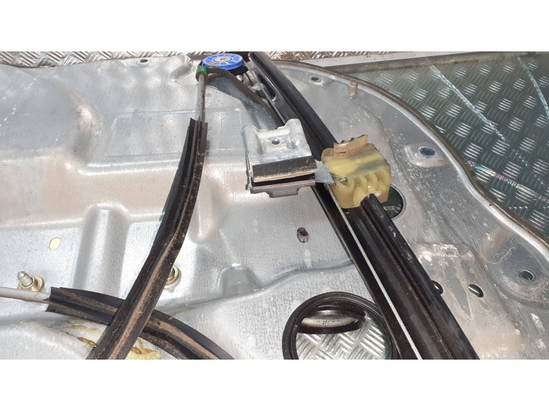 Recambio de elevalunas delantero derecho para volkswagen polo (9n3) referencia OEM IAM 6Q4837756 2145251 ELECTRICO