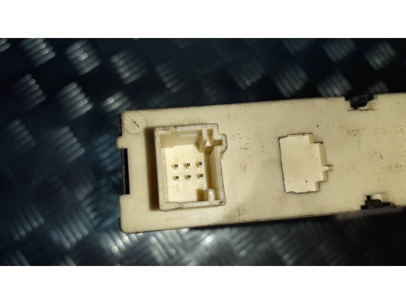 Recambio de motor elevalunas delantero izquierdo para citroen c5 break referencia OEM IAM 997833101 7746004901 19114640